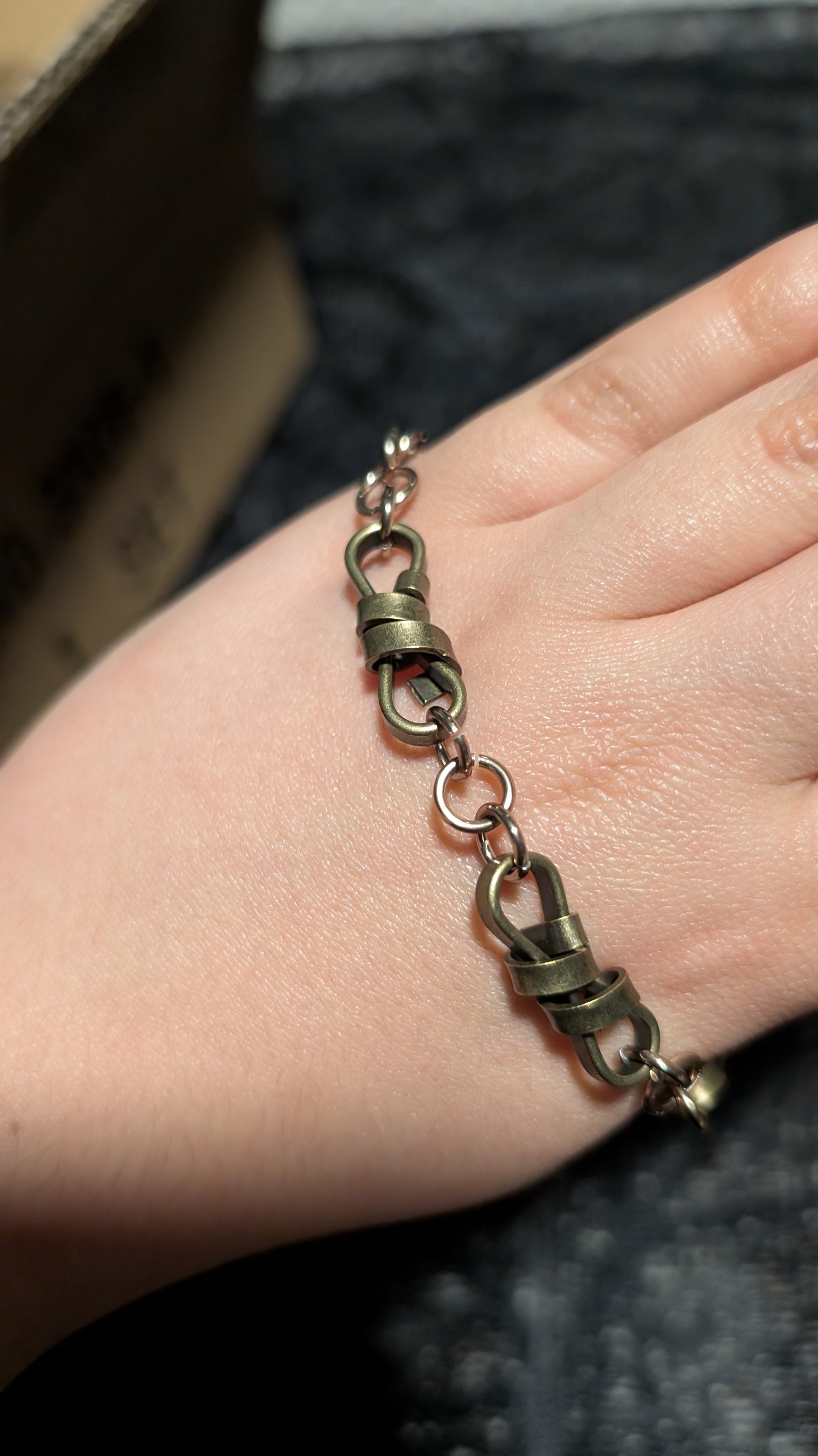 Brassy chain link bracelet
